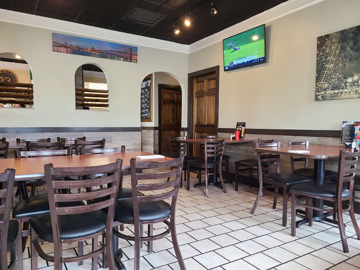 Old 33 Beer & Burger Grill